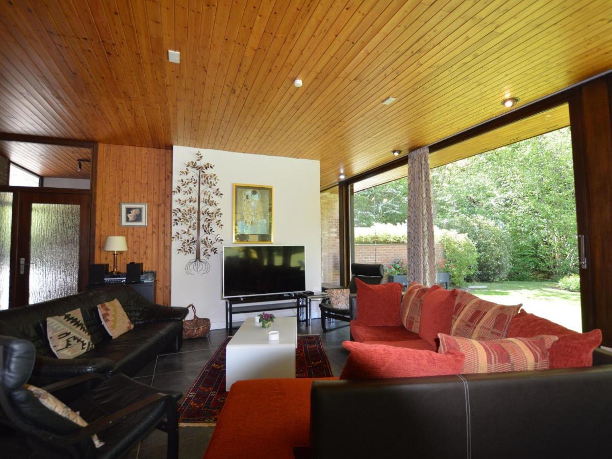 Luxury Villa With Swimming Pool 스타블로 외부 사진